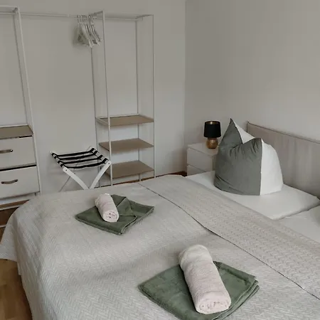 Апартаменты Grosse Monteurswohnung 4 Personen