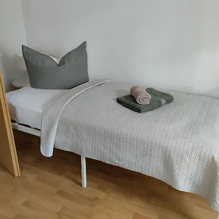 Apartamento Grosse Monteurswohnung 4 Personen *