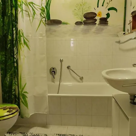 Апартаменты Grosse Monteurswohnung 4 Personen